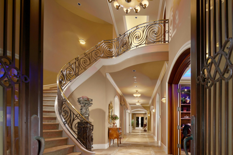 Spectacular Oceanfront Residence in LA listed by Sotheby's International Realty