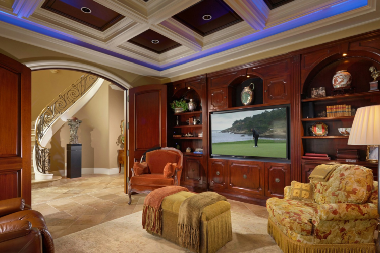 Spectacular Oceanfront Residence in LA listed by Sotheby's International Realty