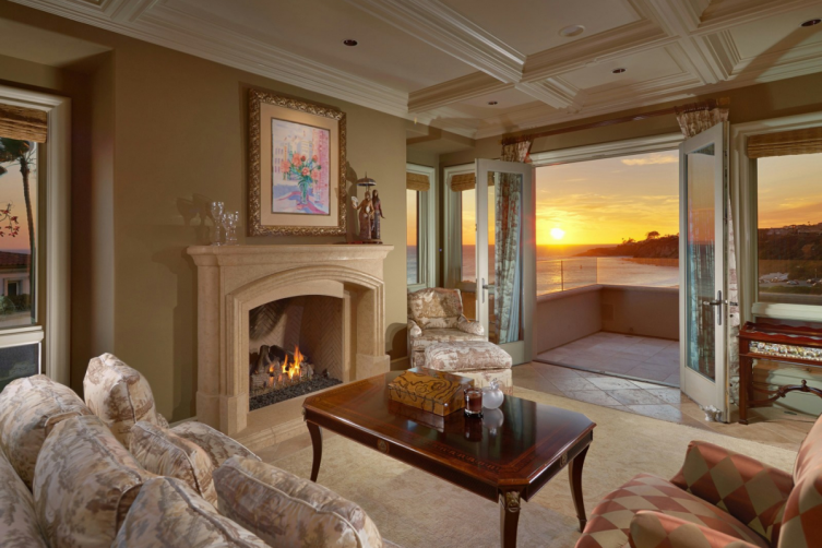 Spectacular Oceanfront Residence in LA listed by Sotheby's International Realty