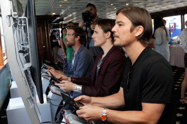 Josh Hartnett at the TV Guide Magazine yacht at Comic Con