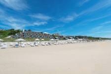 FilipWolak-Gurneys-BeachFront-9407_processed