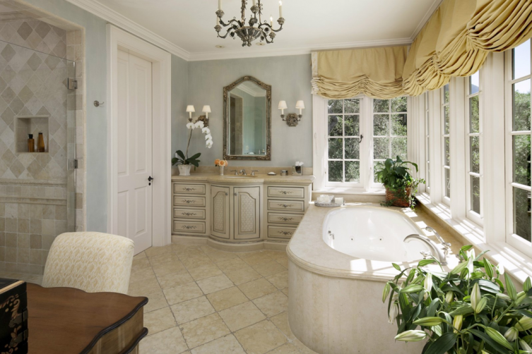 Sotheby's International Realty: Prima Luce