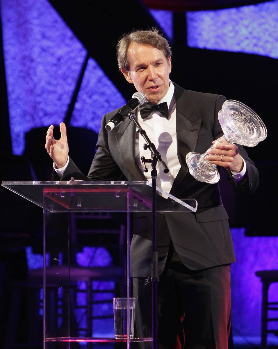 Jeff Koons Accepting Arison Award by Getty Images 