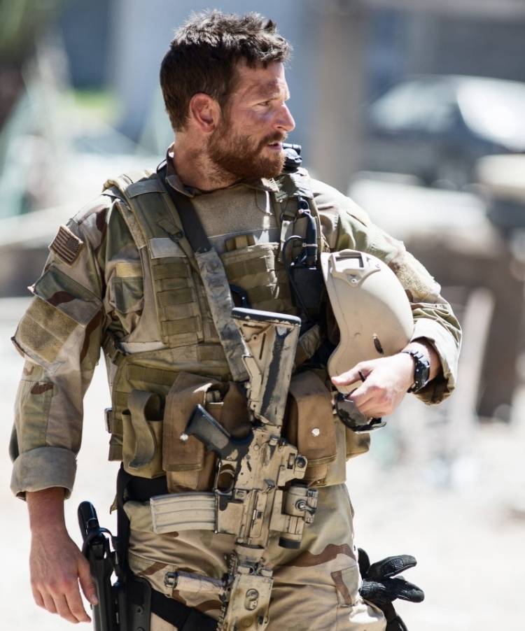 Bradley Cooper in American Sniper 