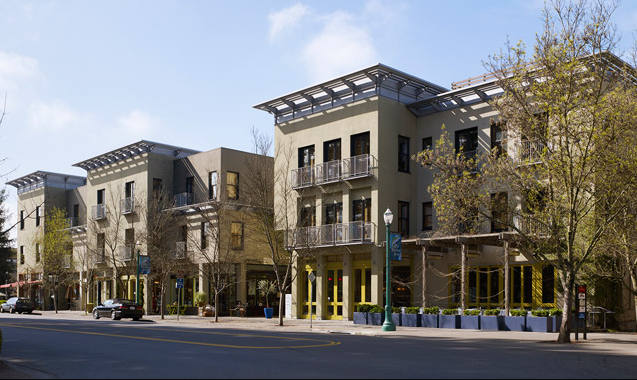 Healdsburg Hotel: A Metropolitan-Style Holiday Getaway in the Country